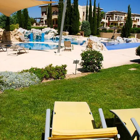 Apartamento 3 Bedroom Atropos With Communal Pool, Aphrodite Hills