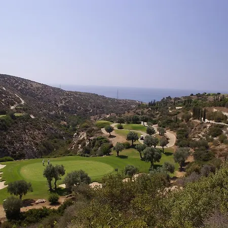3 Bedroom Atropos With Communal Pool, Aphrodite Hills