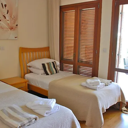 Apartman 3 Bedroom Atropos With Communal Pool, Aphrodite Hills Kúklia