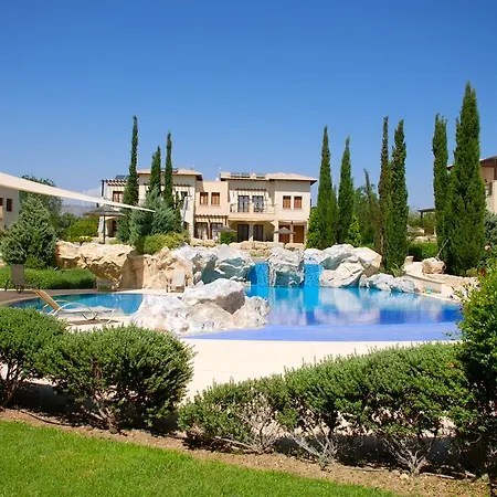 Apartman 3 Bedroom Atropos With Communal Pool, Aphrodite Hills *