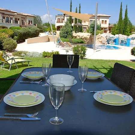 Apartman 3 Bedroom Atropos With Communal Pool, Aphrodite Hills