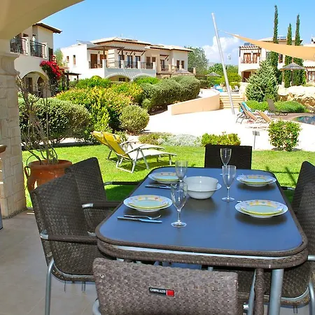 Appartement 3 Bedroom Atropos With Communal Pool, Aphrodite Hills *