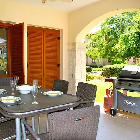 Apartman 3 Bedroom Atropos With Communal Pool, Aphrodite Hills Kúklia